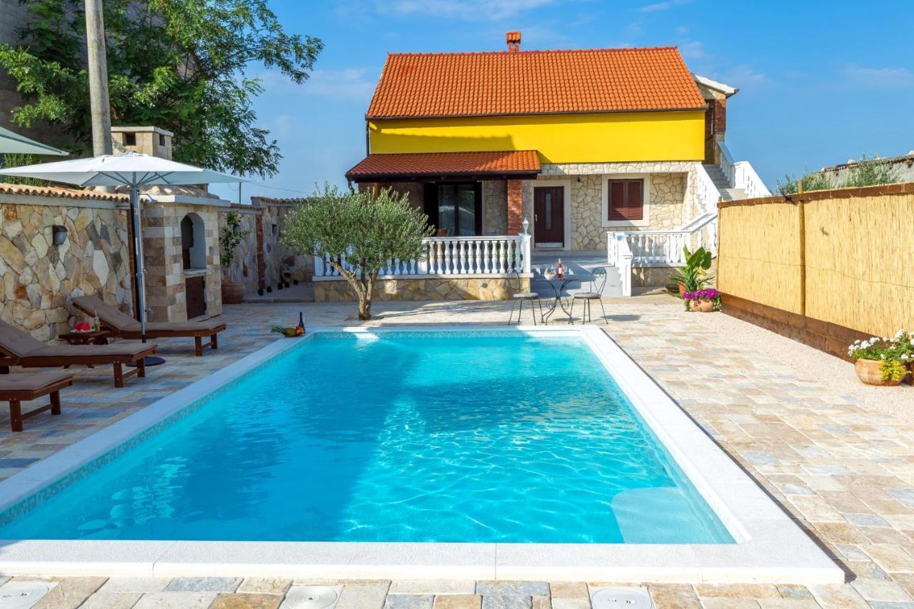 Holiday Home Iva With Pool Sukošan Εξωτερικό φωτογραφία